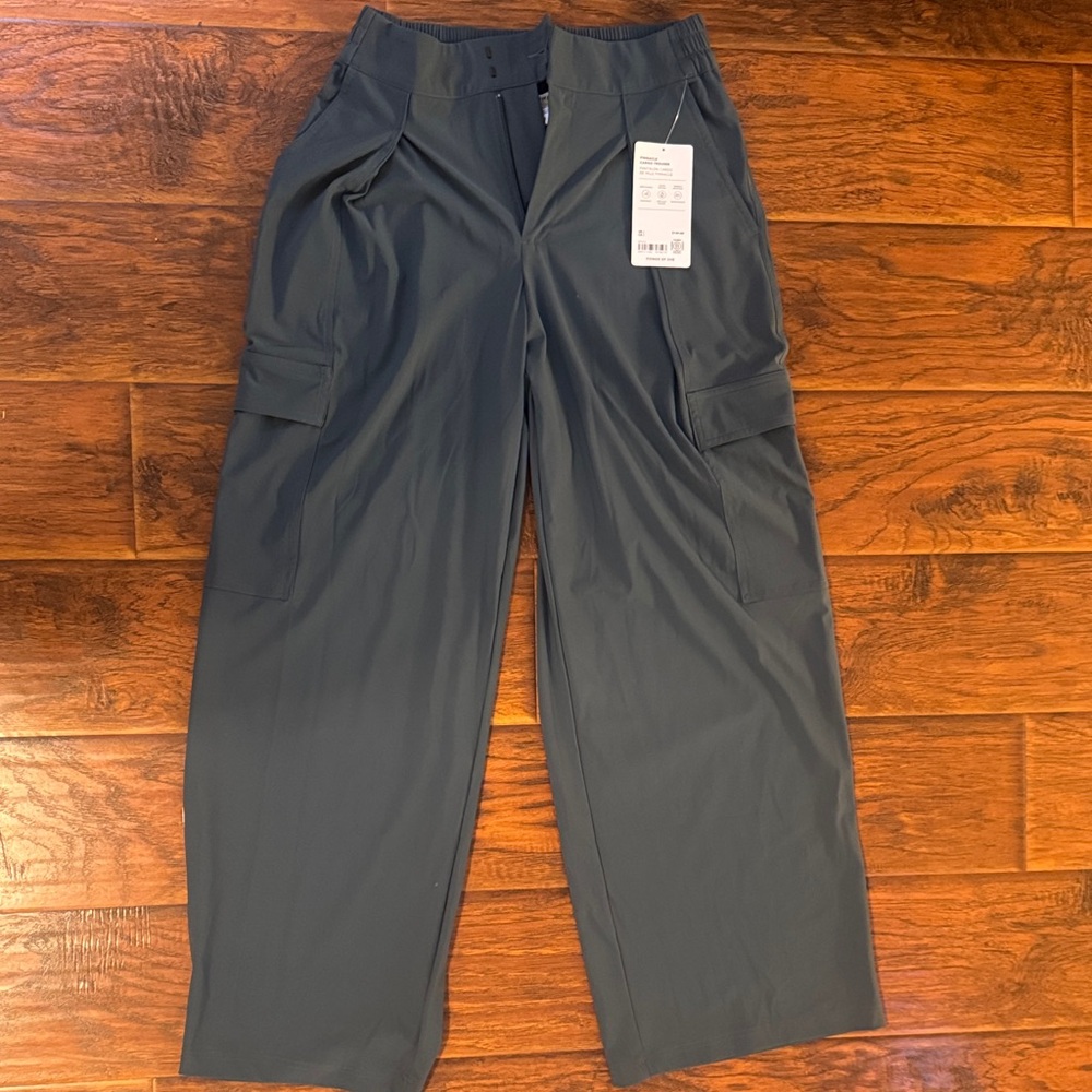 Pinnacle Cargo Trouser - Athleta- Size 2